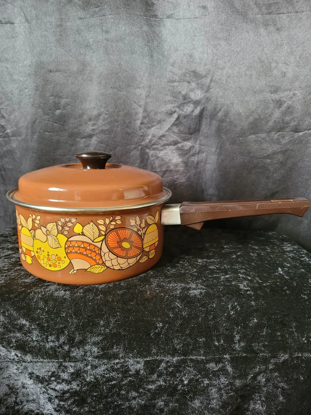 Vintage Sears Mushroom Motif Enamel Saucepan with Lid - Brown